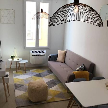 Appartement 2 chambres refait à neuf, climatisé, à 2 min de la mer Nice Extérieur photo